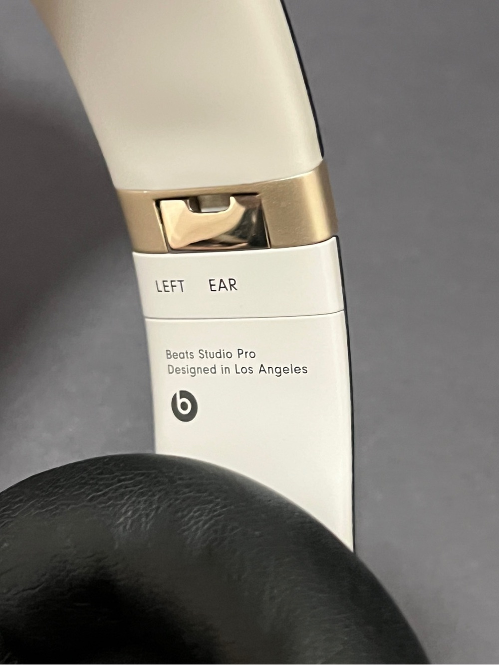 Beats Studio Pro Headphones black gold - Picture 12 of 13